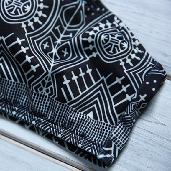 Halter High Neck Geometrical Print Boho Bikini Set - Picture 3 of 8